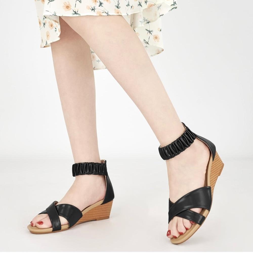 Chic Black Wedge Shoes with Ankle Strap